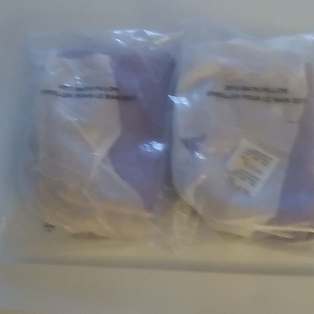 2013 Avon Bath Pillows